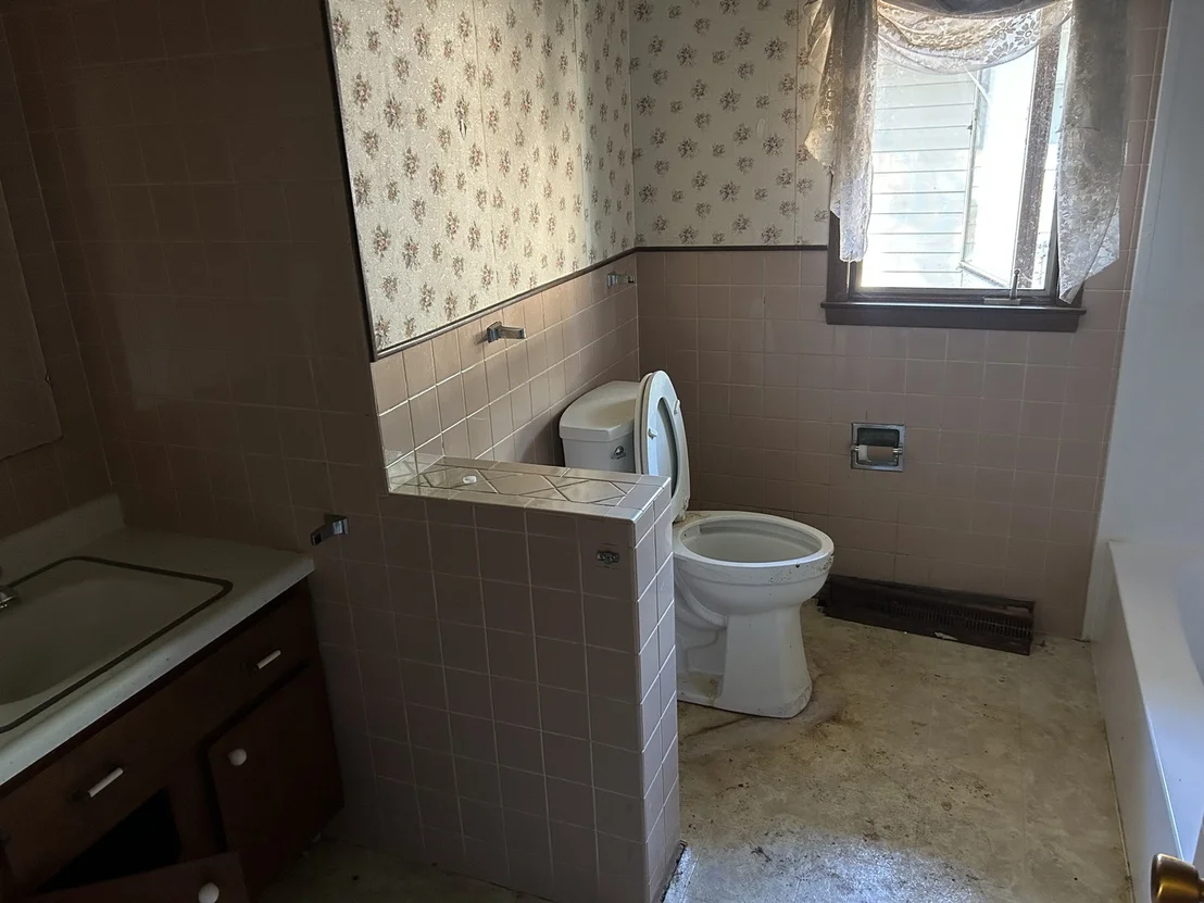 Photo of 1003 Brookfield Road