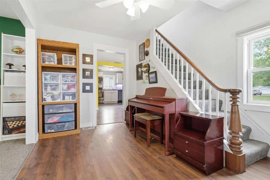 Photo of 357 W 3rd Street