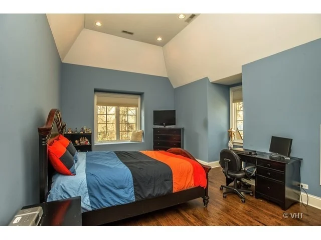 Photo of 174 Sheridan Road