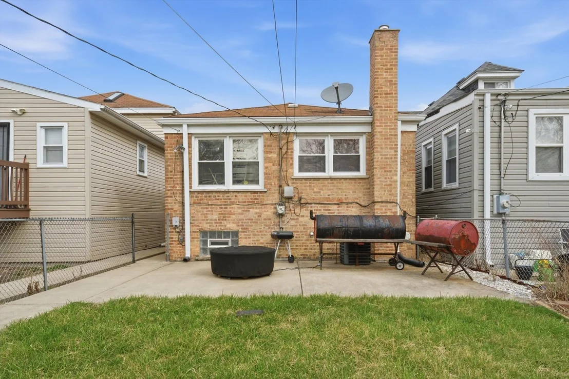 Photo of 1221 W 97th Place