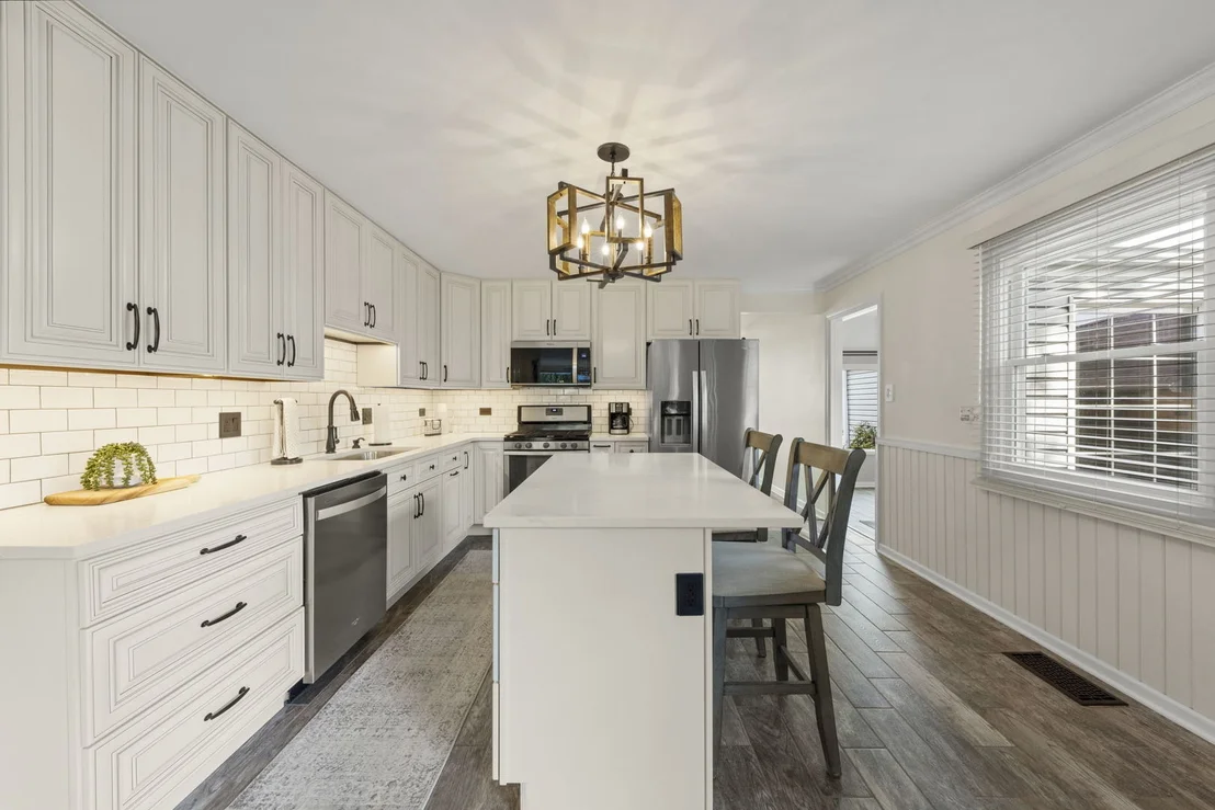 Photo of 2304 Meadow Drive