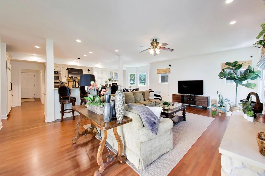 Photo of 1932 Larkdale Drive