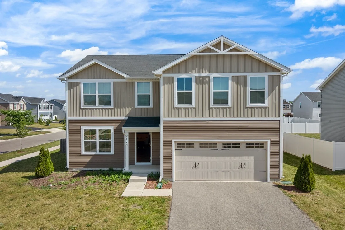 Photo of 552 Dawns End