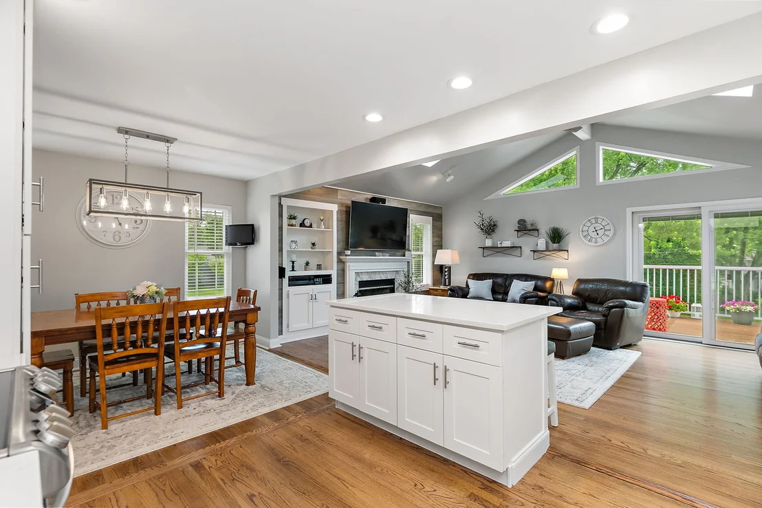 Photo of 430 Amherst Lane