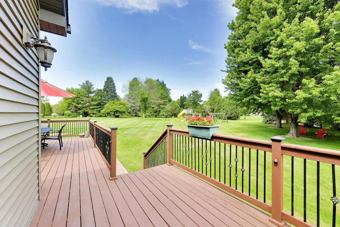 Photo of 214 Red Bud Circle