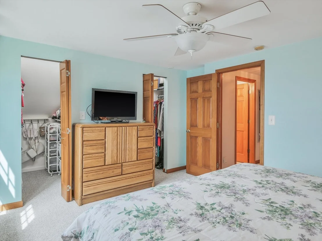 Photo of 140 Eagle Point Road