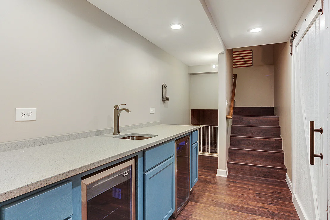 Photo of 717 Maplewood Drive