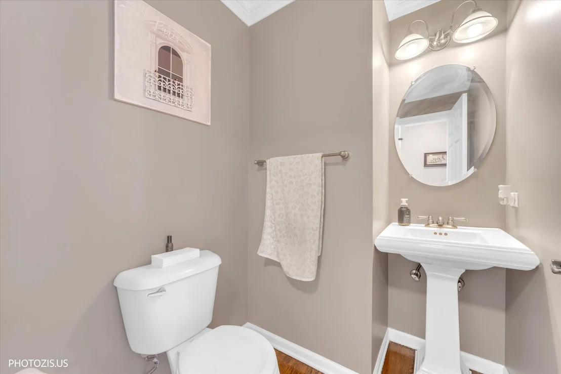Photo of 80 CHESTNUT Court