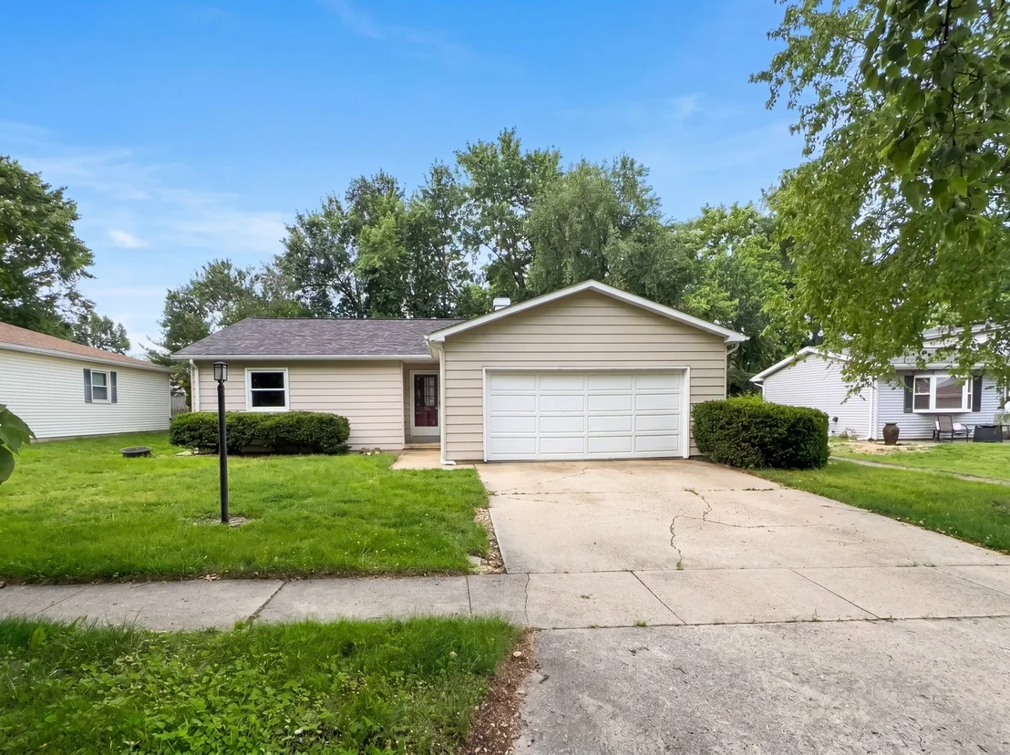 Photo of 1901 Summit Drive SE