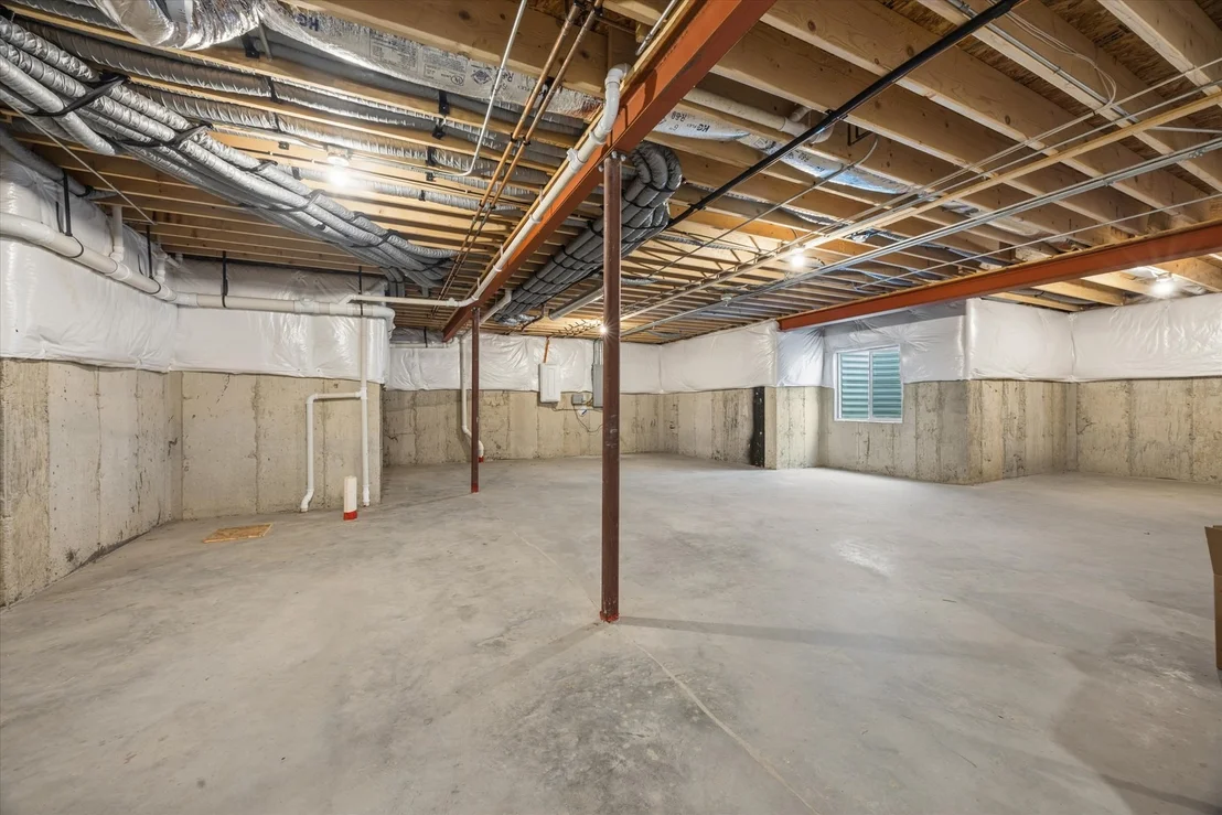 Photo of 2540 Weatherbee Lane