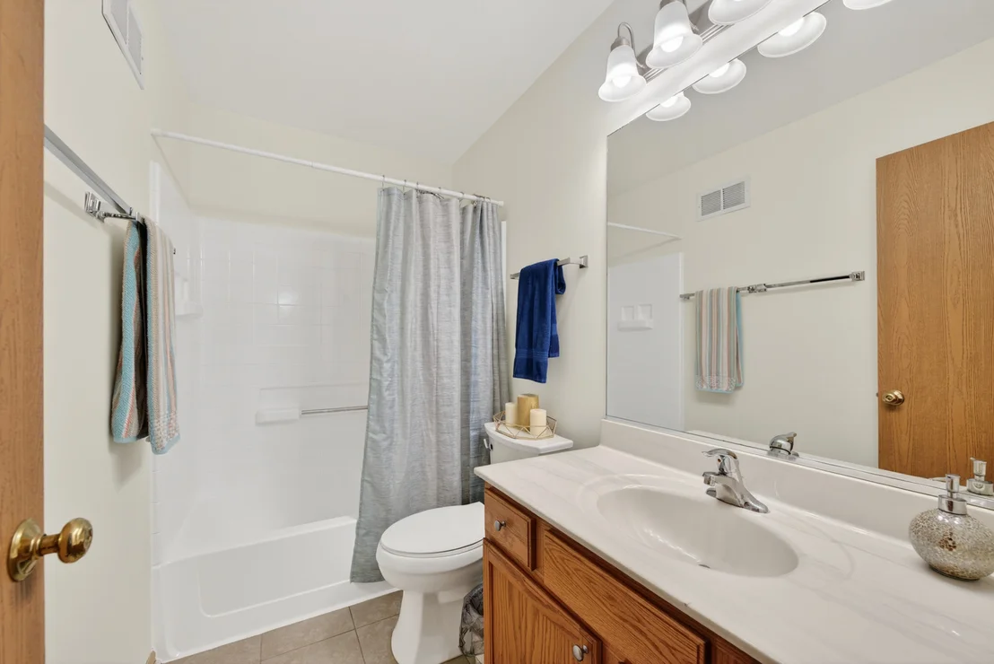 Photo of 939 Four Seasons Boulevard