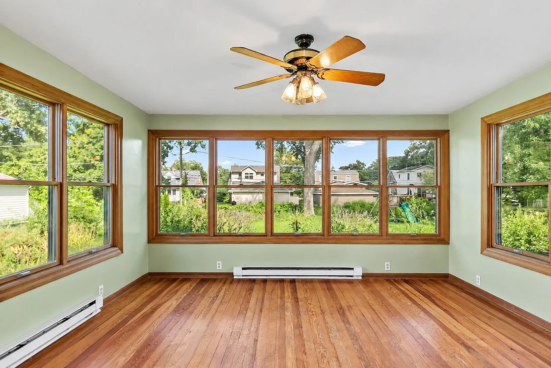 Photo of 369 N Walnut Street