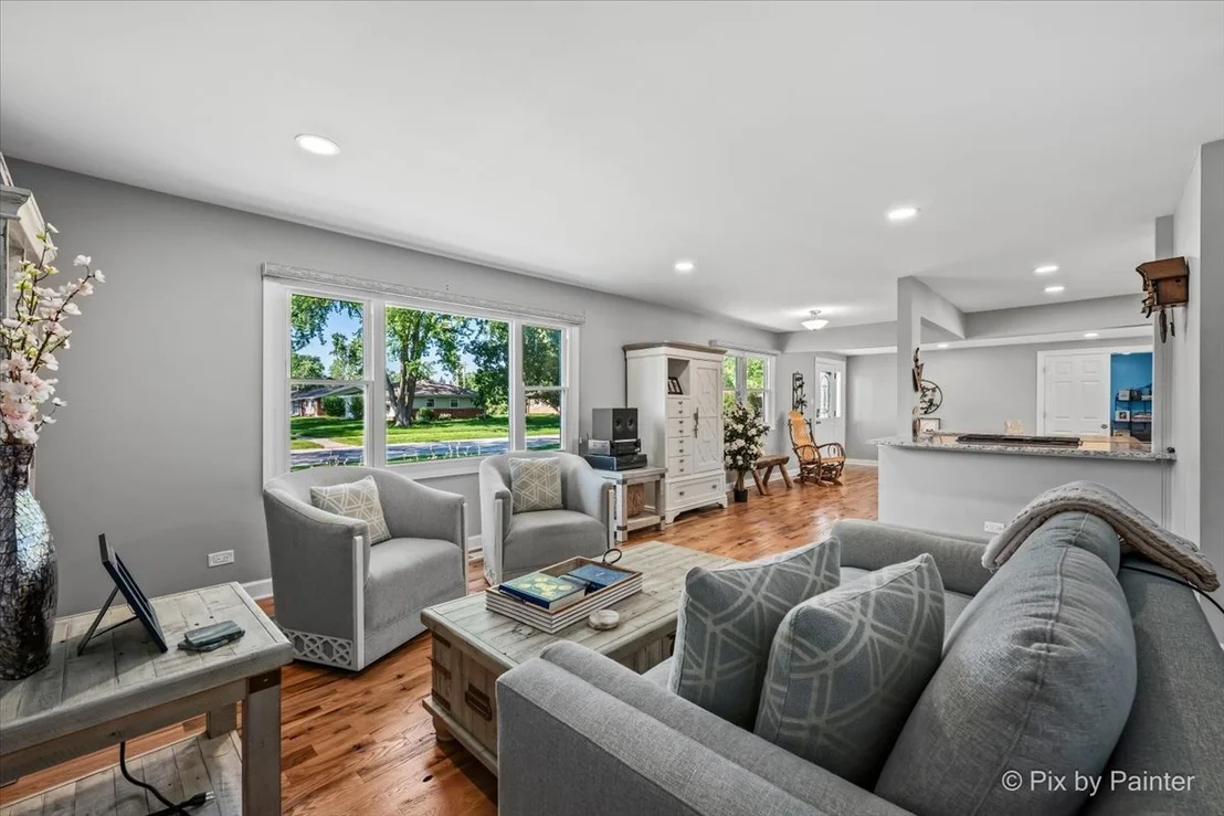 Photo of 495 Glendale Lane