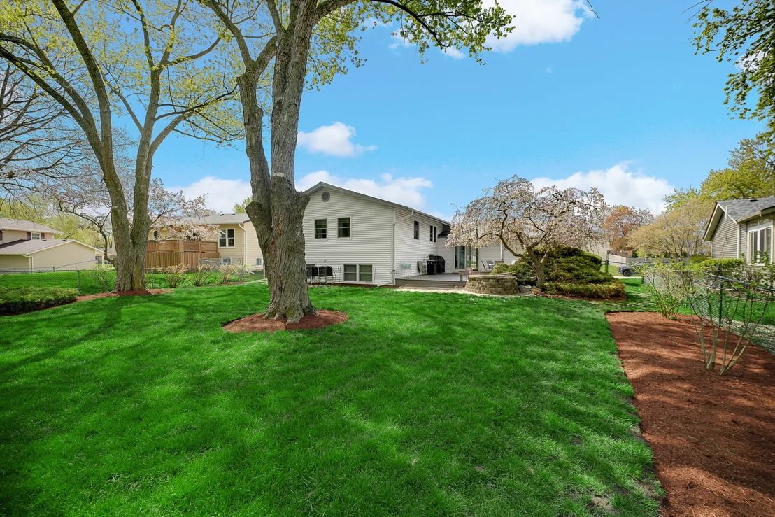 Photo of 920 Harrison Lane