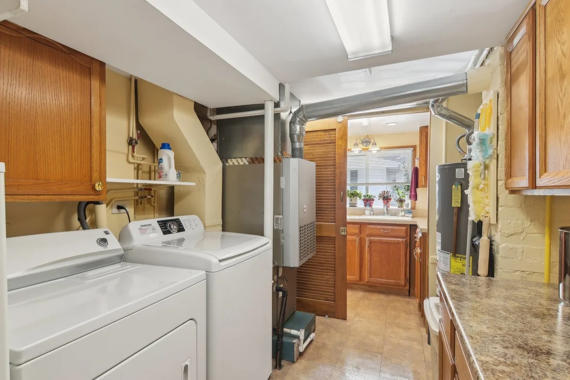 Photo of 6910 Eleanor Place