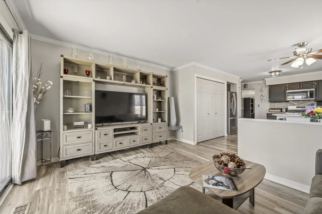 Photo of 1041 Fulton Drive