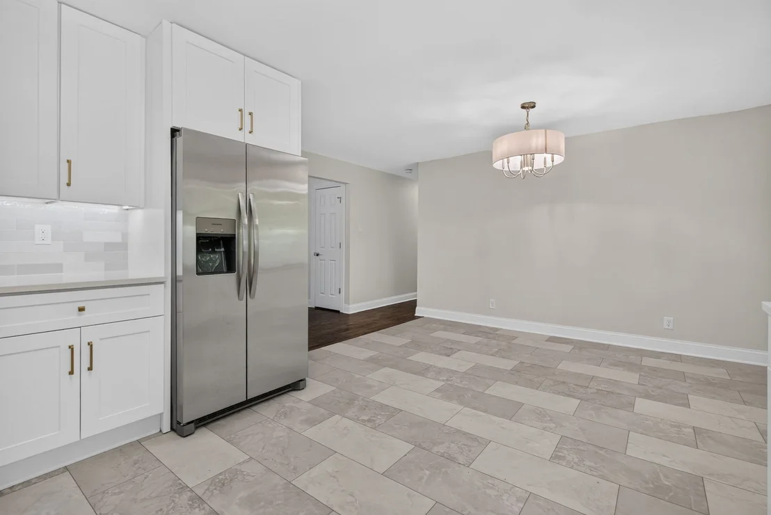 Photo of 319 Parkshore Drive