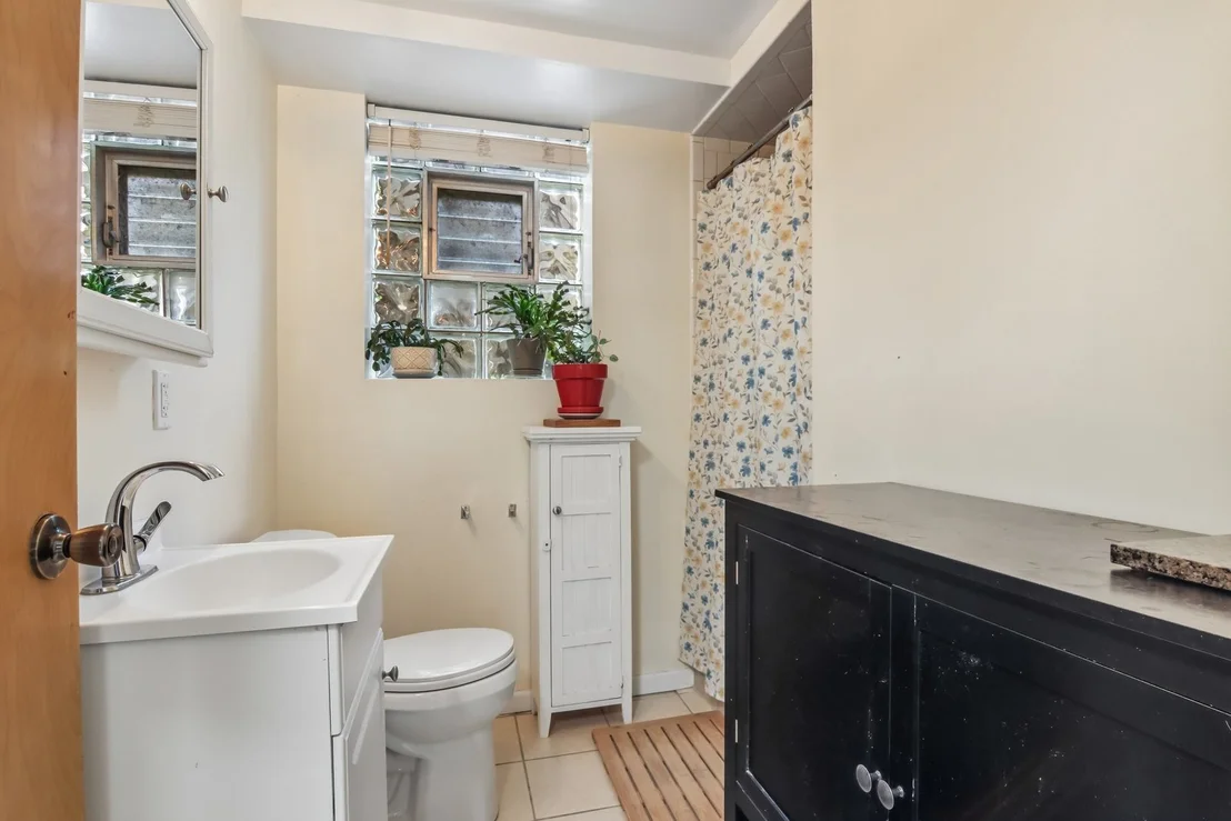 Photo of 205 Glenview Road