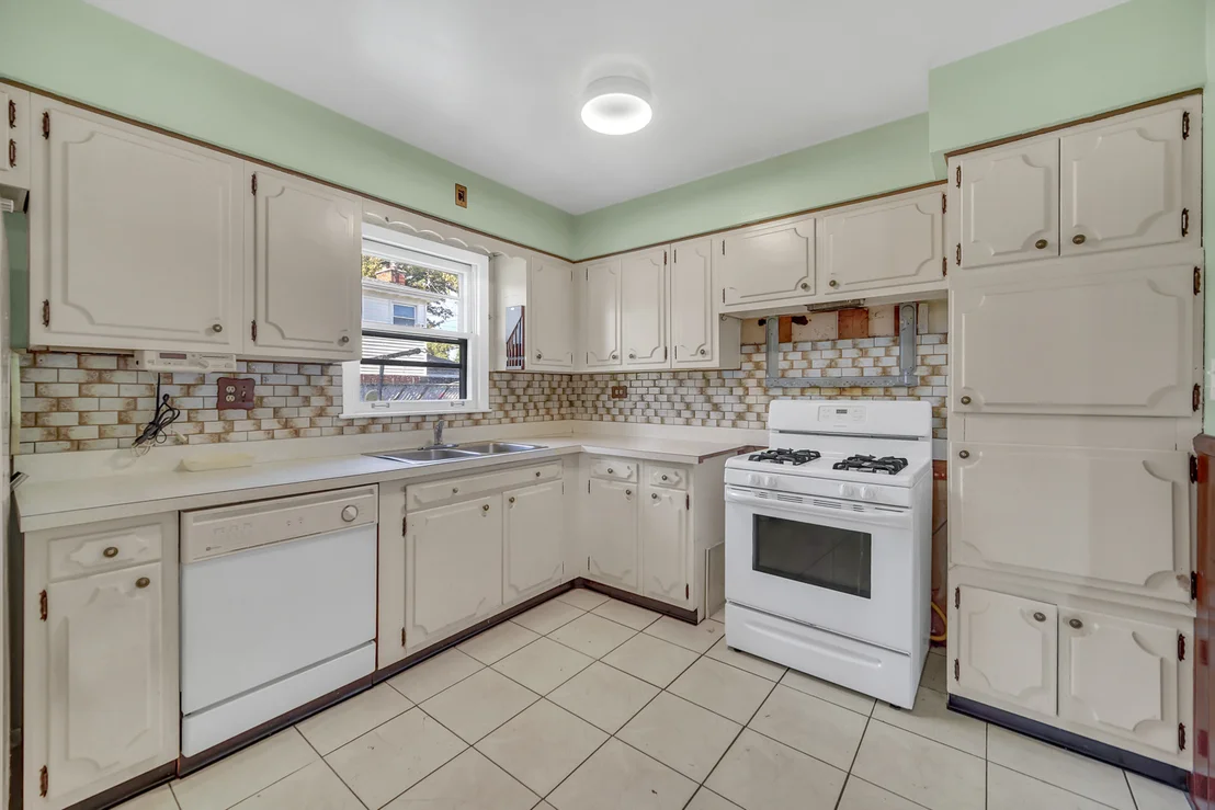 Photo of 36 S Highview Avenue