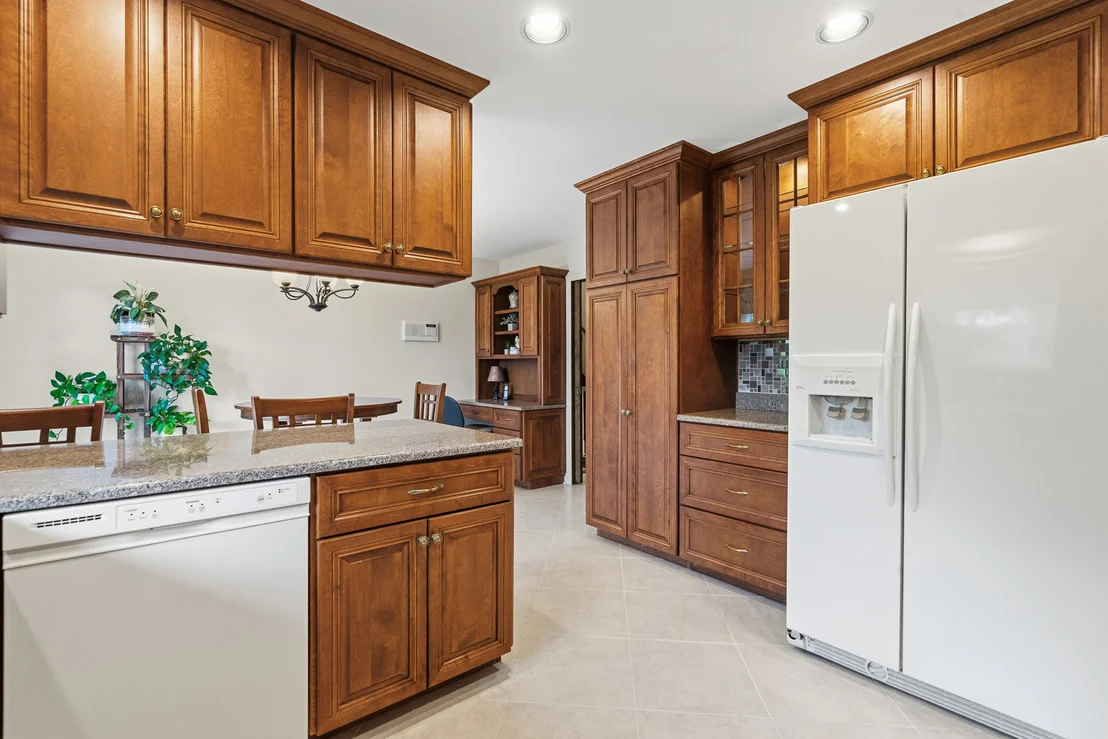 Photo of 1107 VALLEY Lane