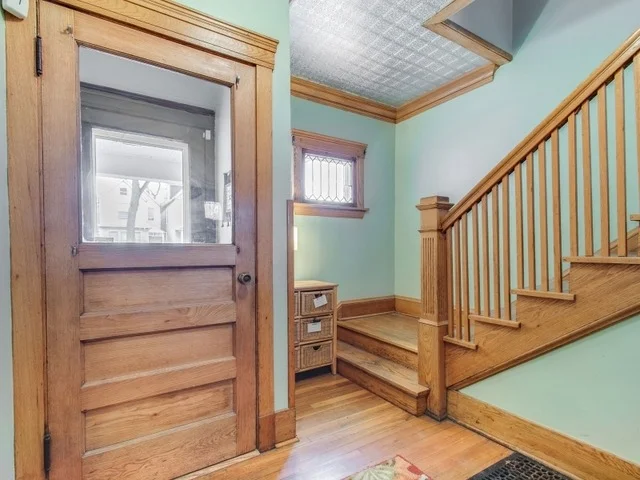 Photo of 2025 MAPLE Avenue
