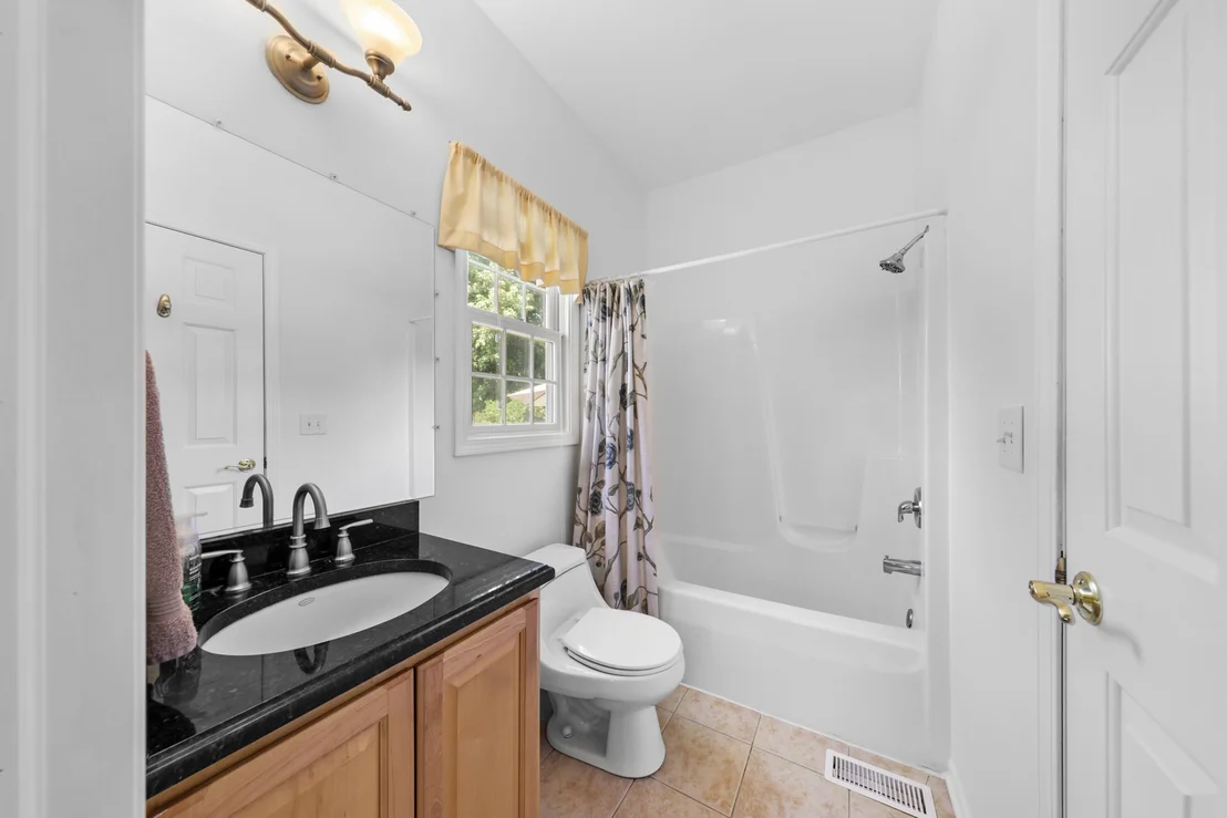 Photo of 1223 Fox Run Drive