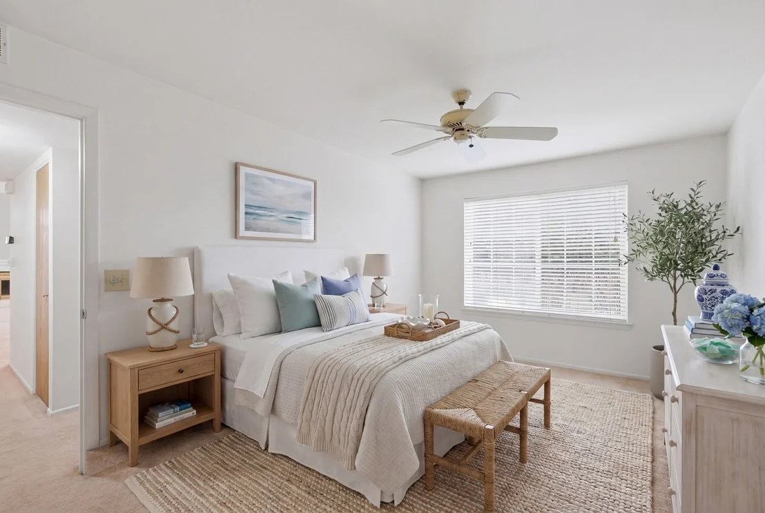 Photo of Unit 1 at 442 Cromwell Circle