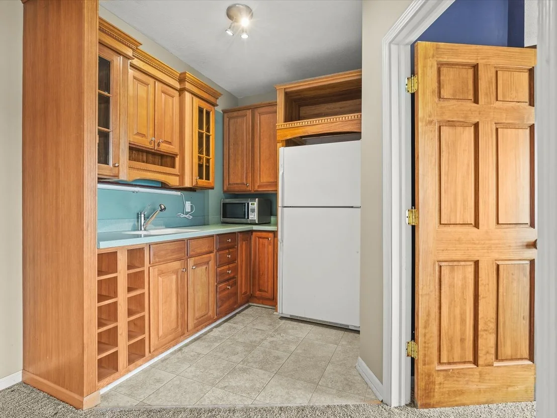 Photo of Unit 0 at 3729 Lakeview Drive