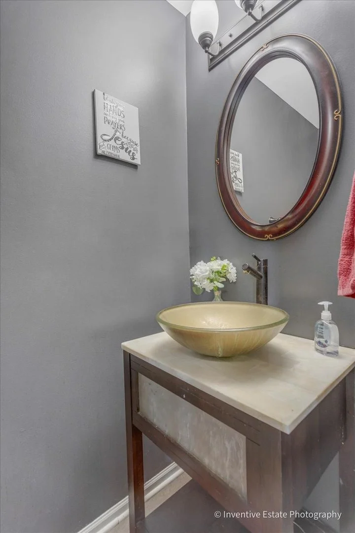 Photo of 2031 Ridgemoor Drive