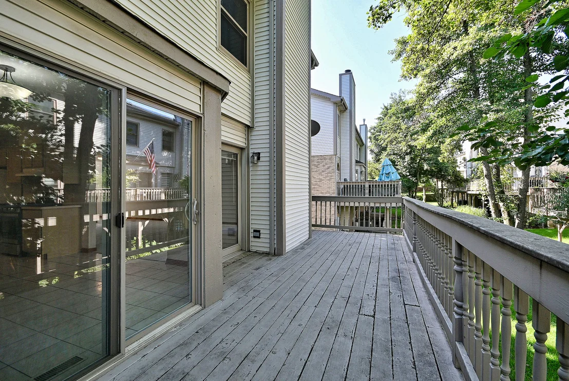Photo of 148 Schiller Square