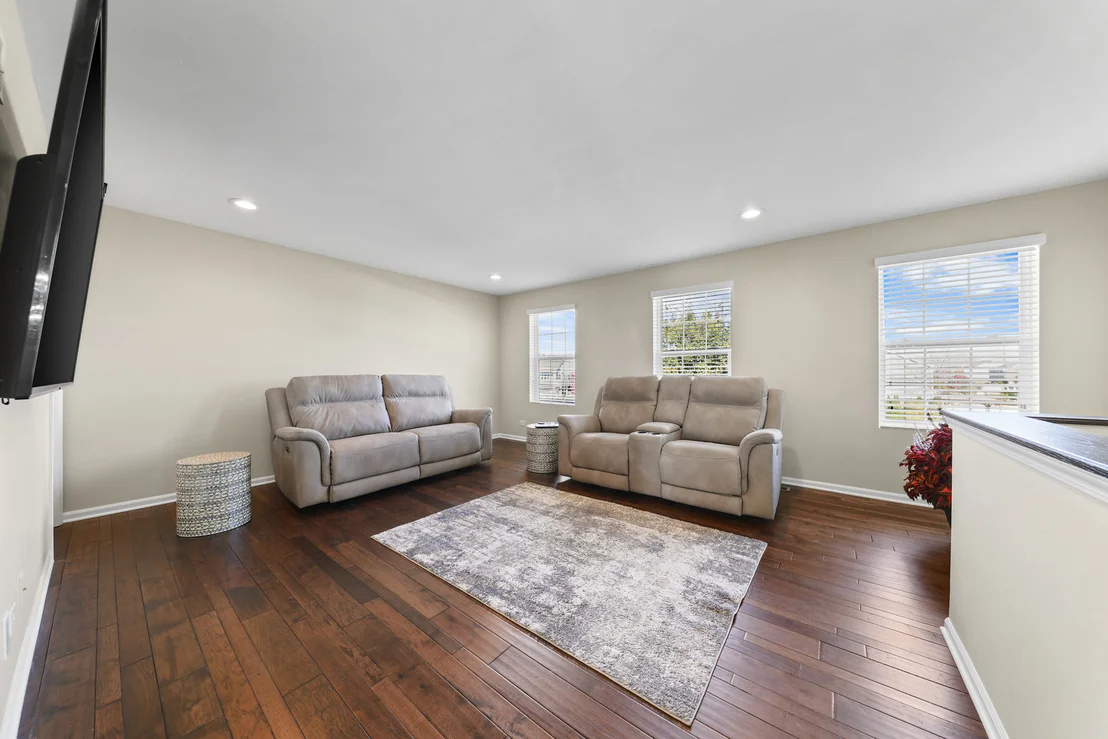 Photo of 2102 Knightsbridge Lane