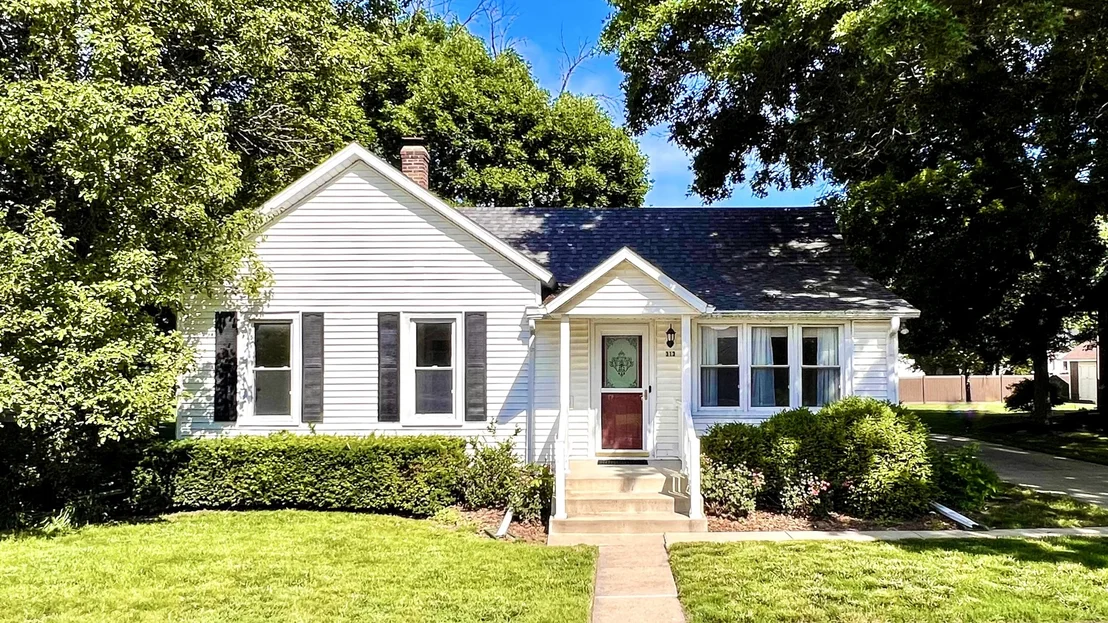 Photo of 313 N 3rd Avenue