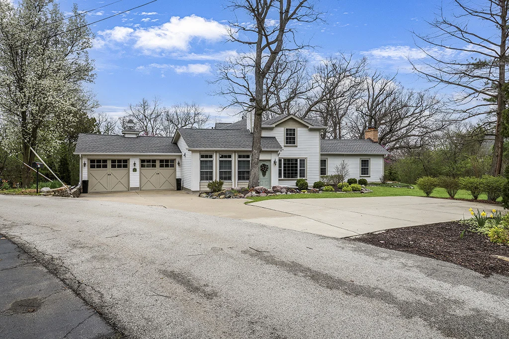 Photo of 10 Deerpath Lane