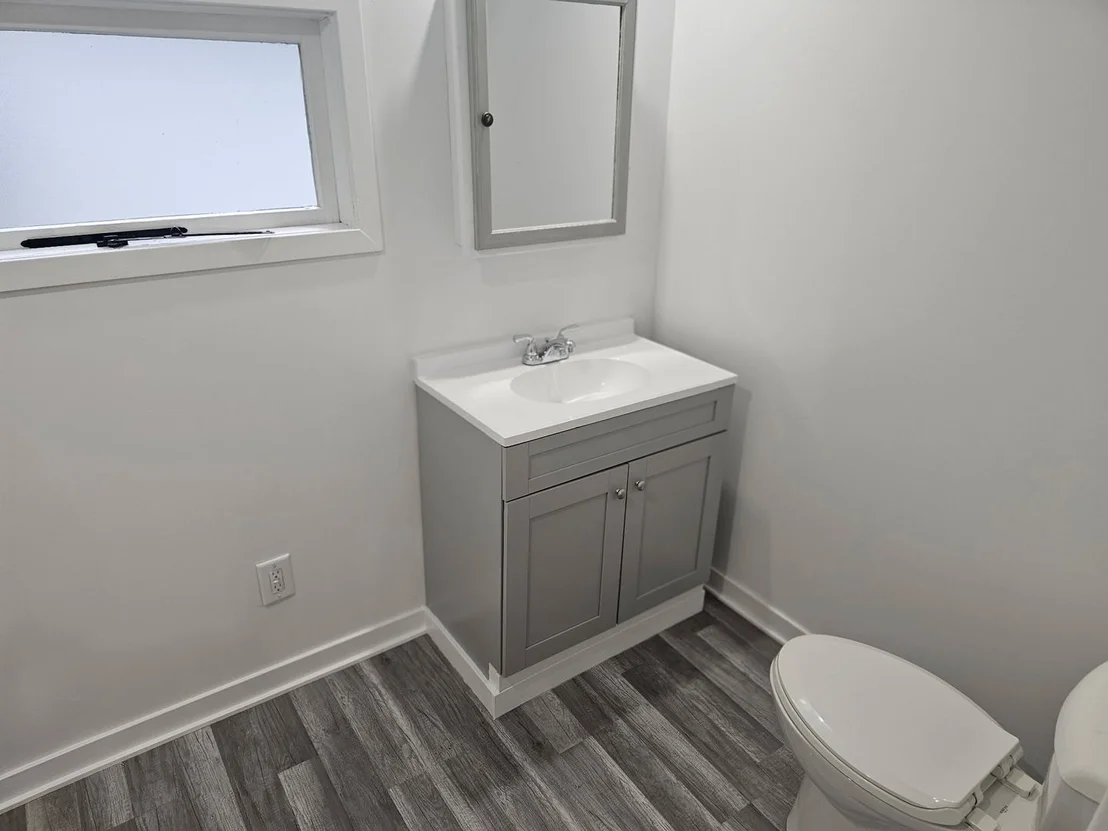 Photo of 655 W Clark Street