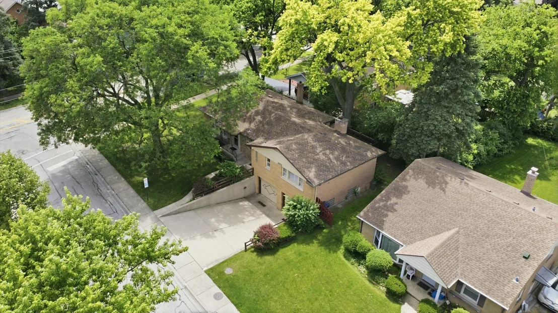 Photo of 2912 Old Glenview Road