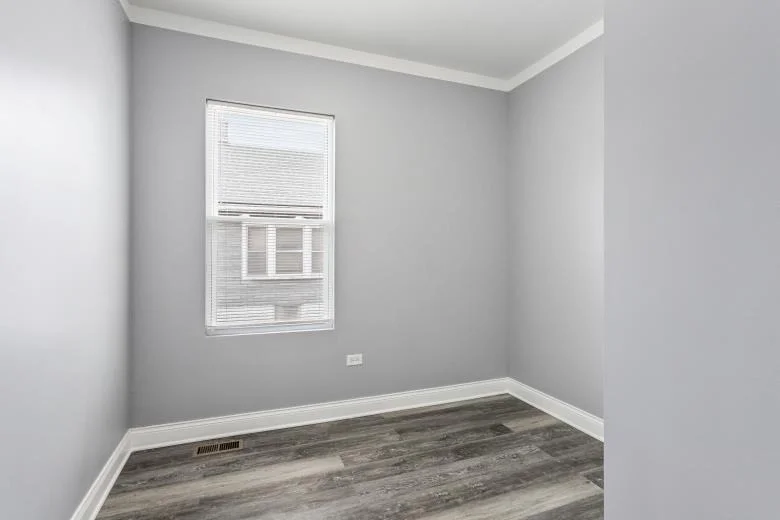 Photo of 1509 W 72nd Place