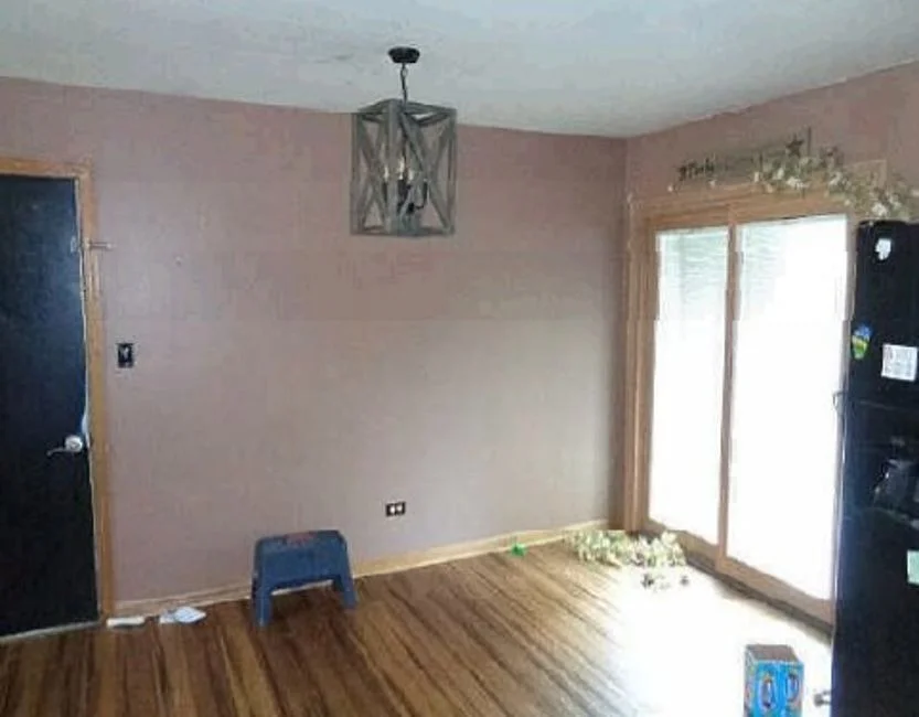 Photo of 1023 W Longfellow Drive