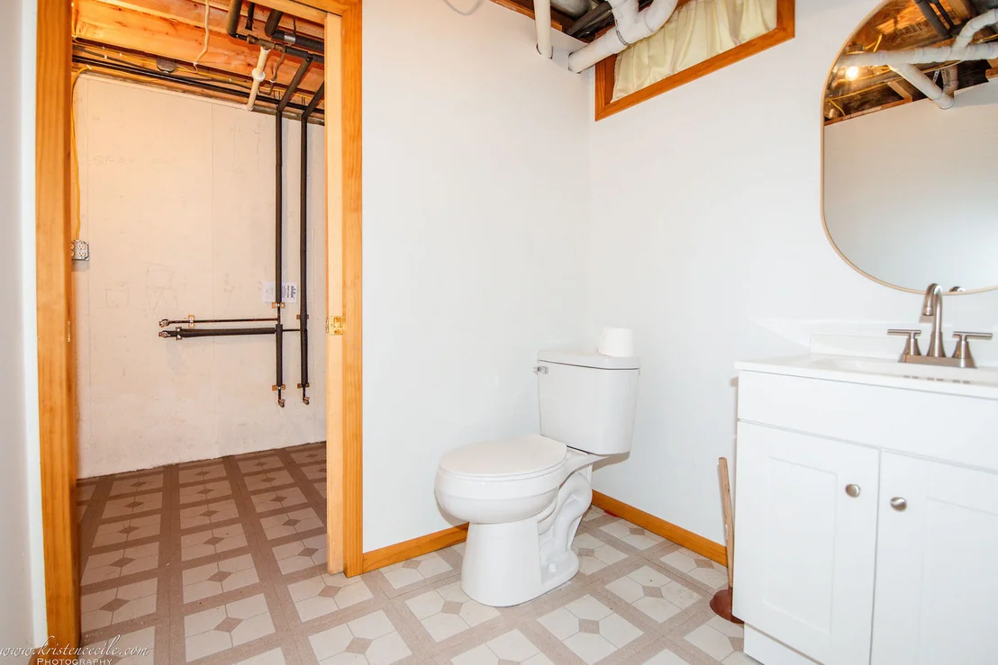 Photo of 804 N 2199TH Road