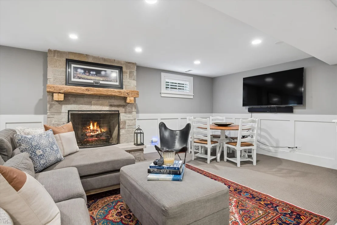 Photo of 6493 Apache Drive