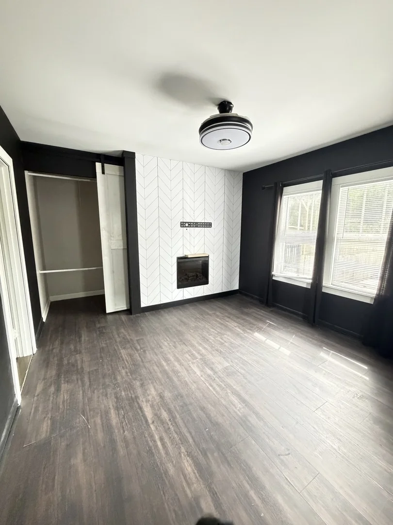 Photo of 1402 5th Avenue