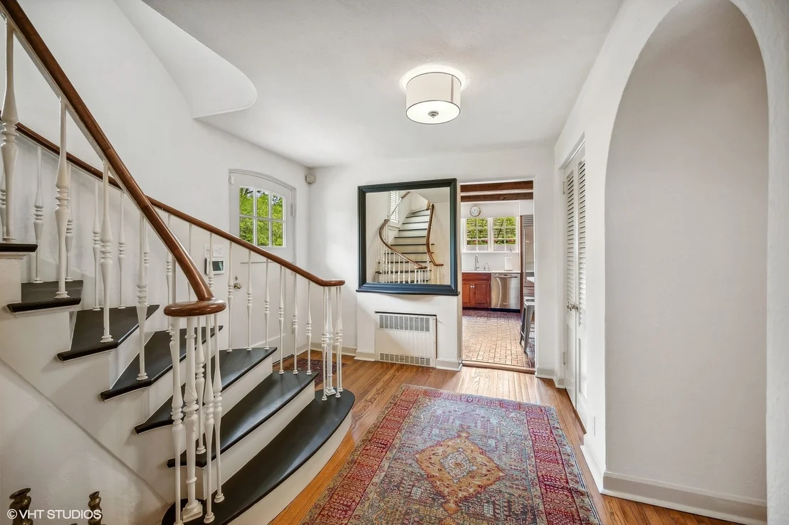 Photo of 844 Hibbard Road