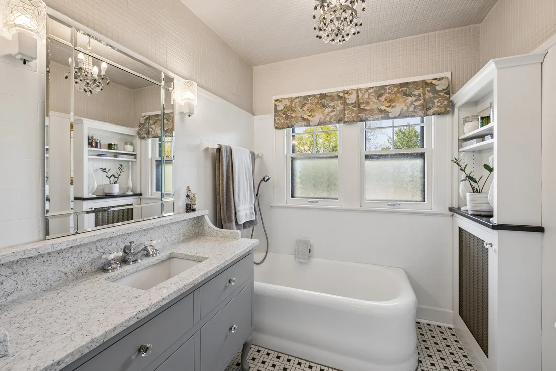 Photo of 1103 Black Road