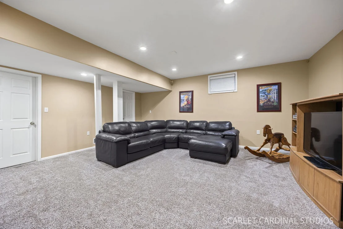 Photo of 1012 Conan Doyle Road