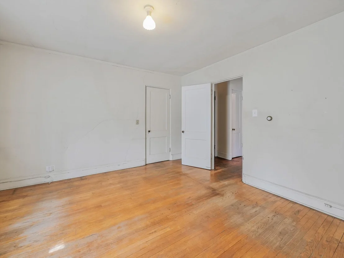Photo of 2610 Park Lane