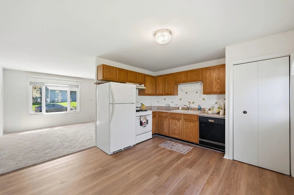Photo of 910 Meadow Lane