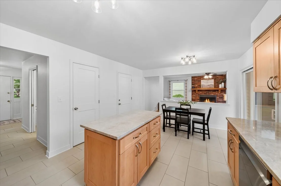 Photo of 1520 Lark Lane