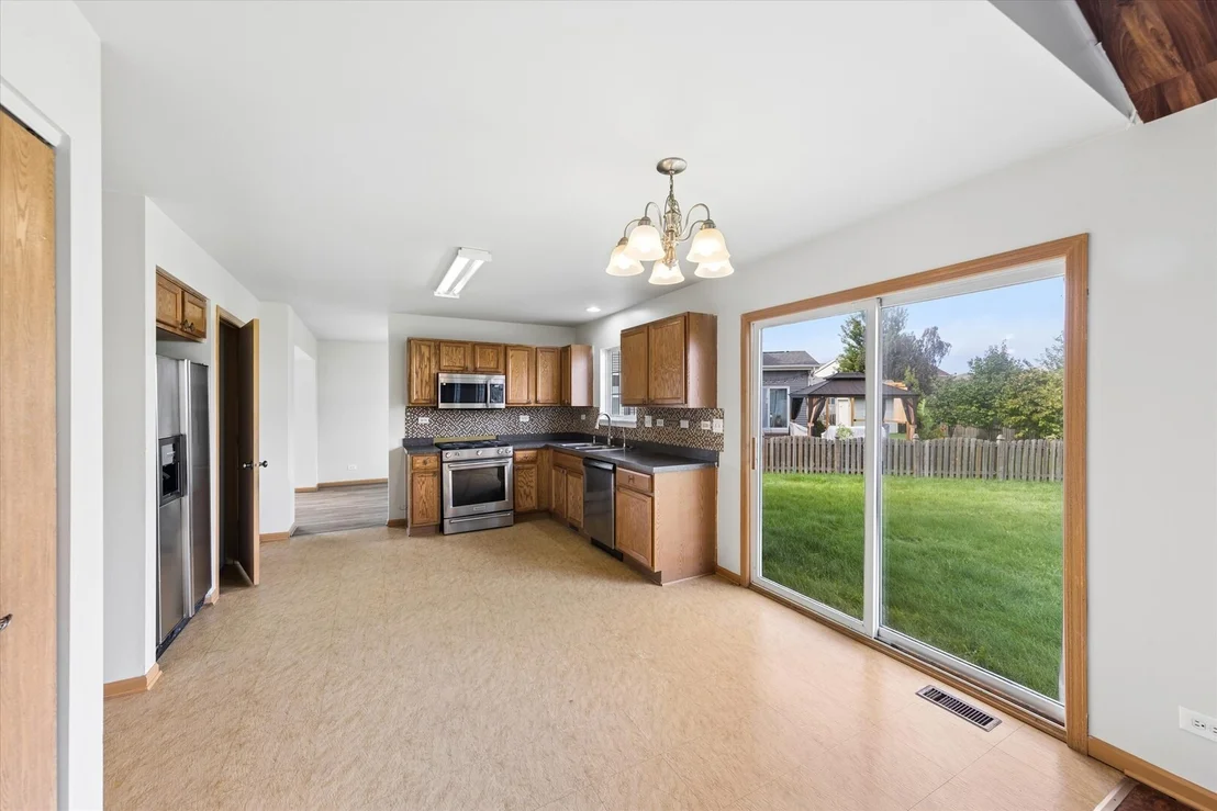 Photo of 7805 MOSSHEATHER Drive
