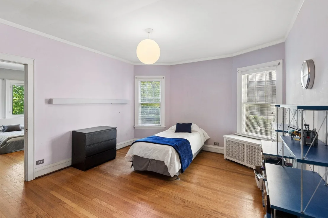 Photo of 1114 Dobson Street