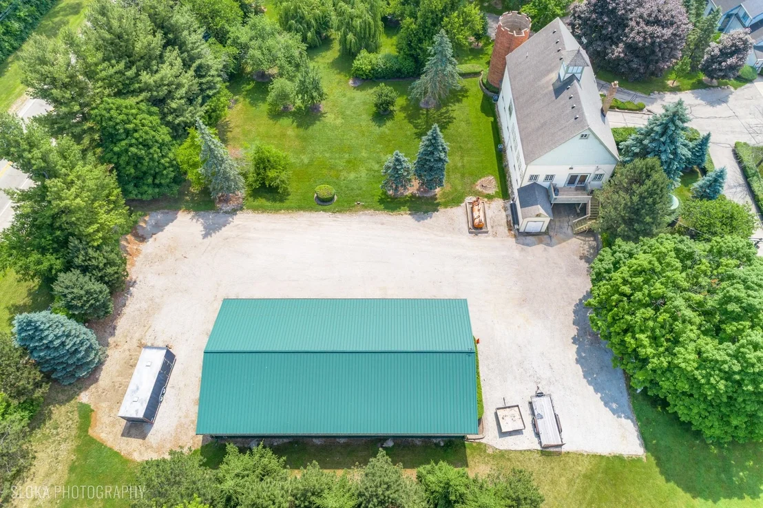 Photo of 153 Algonquin Road