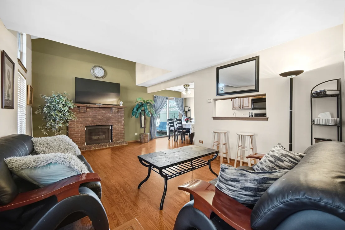 Photo of Unit 0 at 16054 85th Place